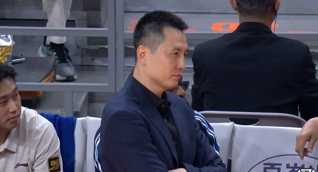 kaiyun-领头羊内线双核受伤，辽宁队锁定季后赛，山东2连败后遭遇新难题